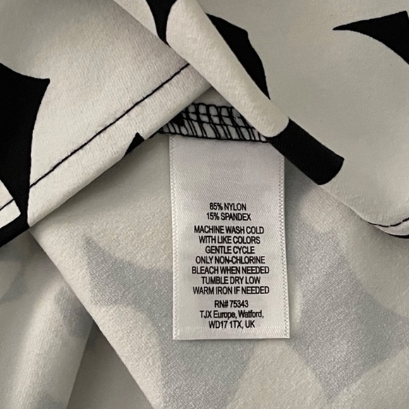 CYNTHIA Rowley Fit and Flare Skirt Floral Print with Pockets Size Small - Picture 11 of 12